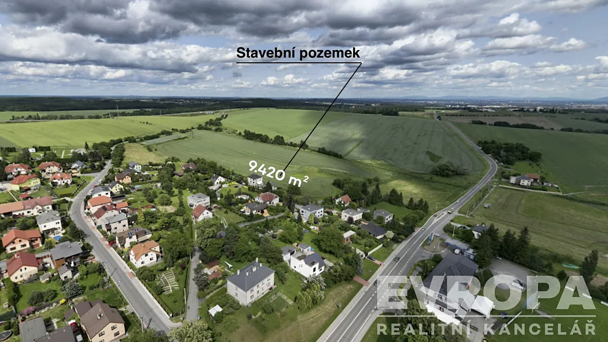 Prodej stavebního pozemku 9420 m²